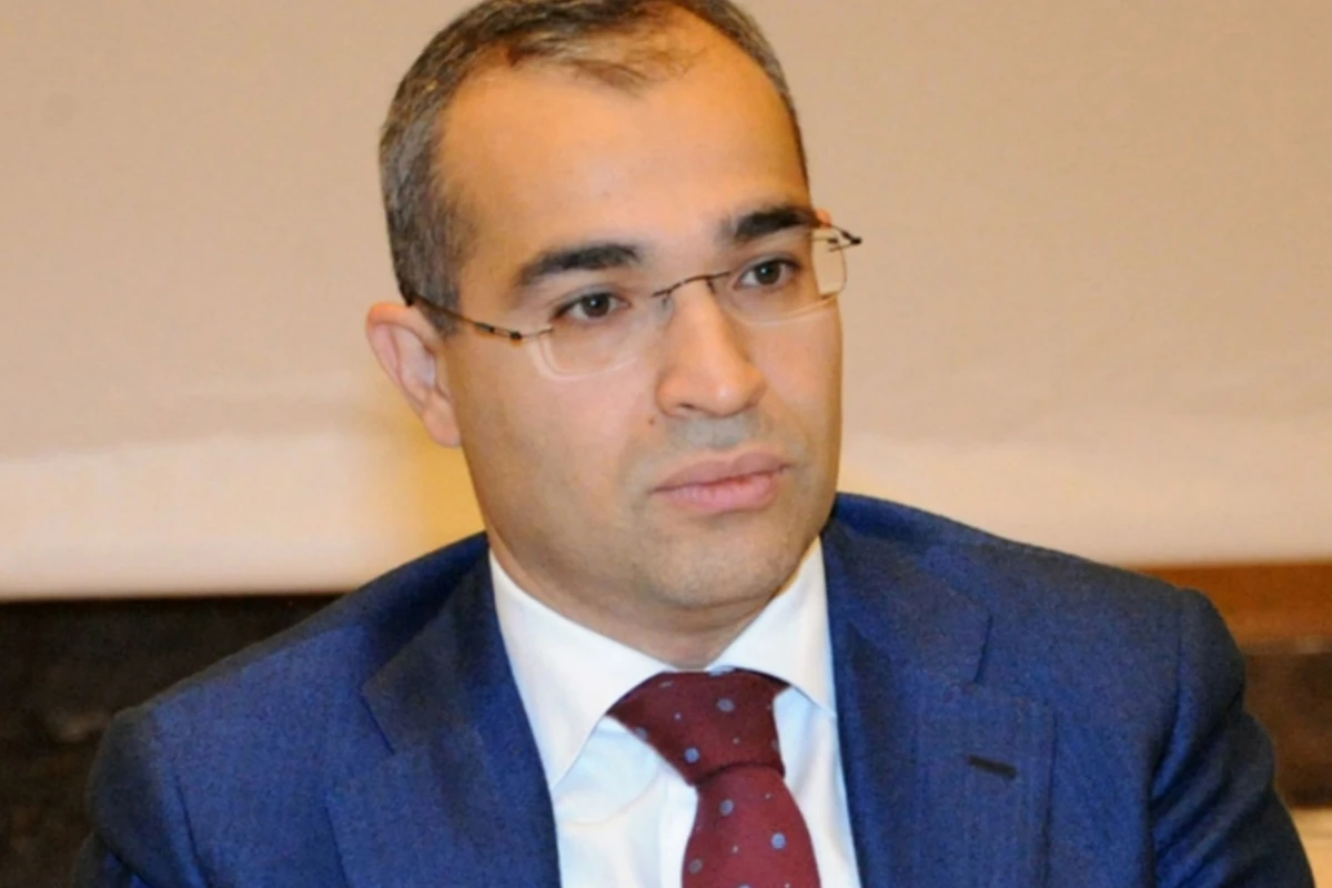 Микаил Джаббаров уволил руководителя отдела