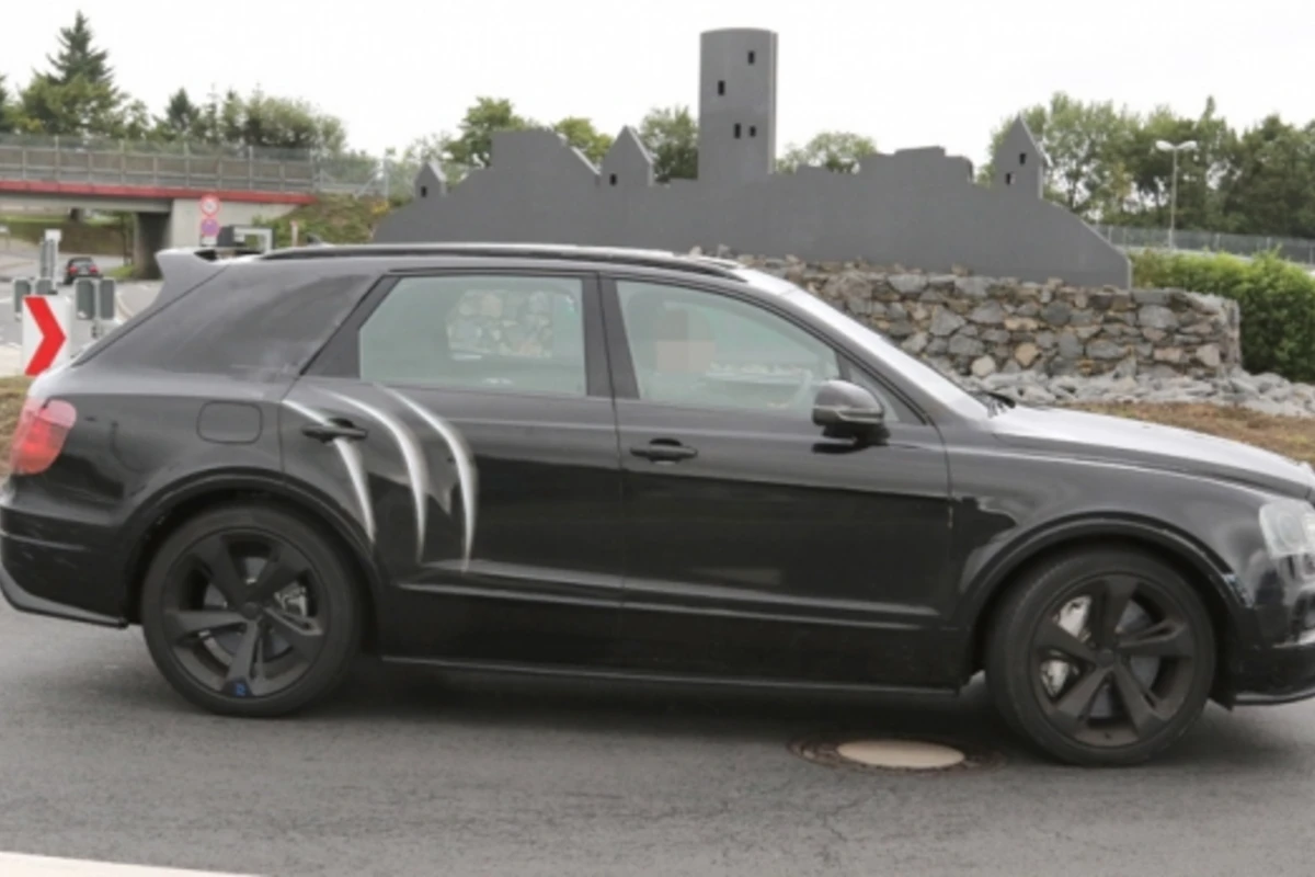 Серийный Bentley Bentayga преодолел варьер в 301 км/ч (видео)