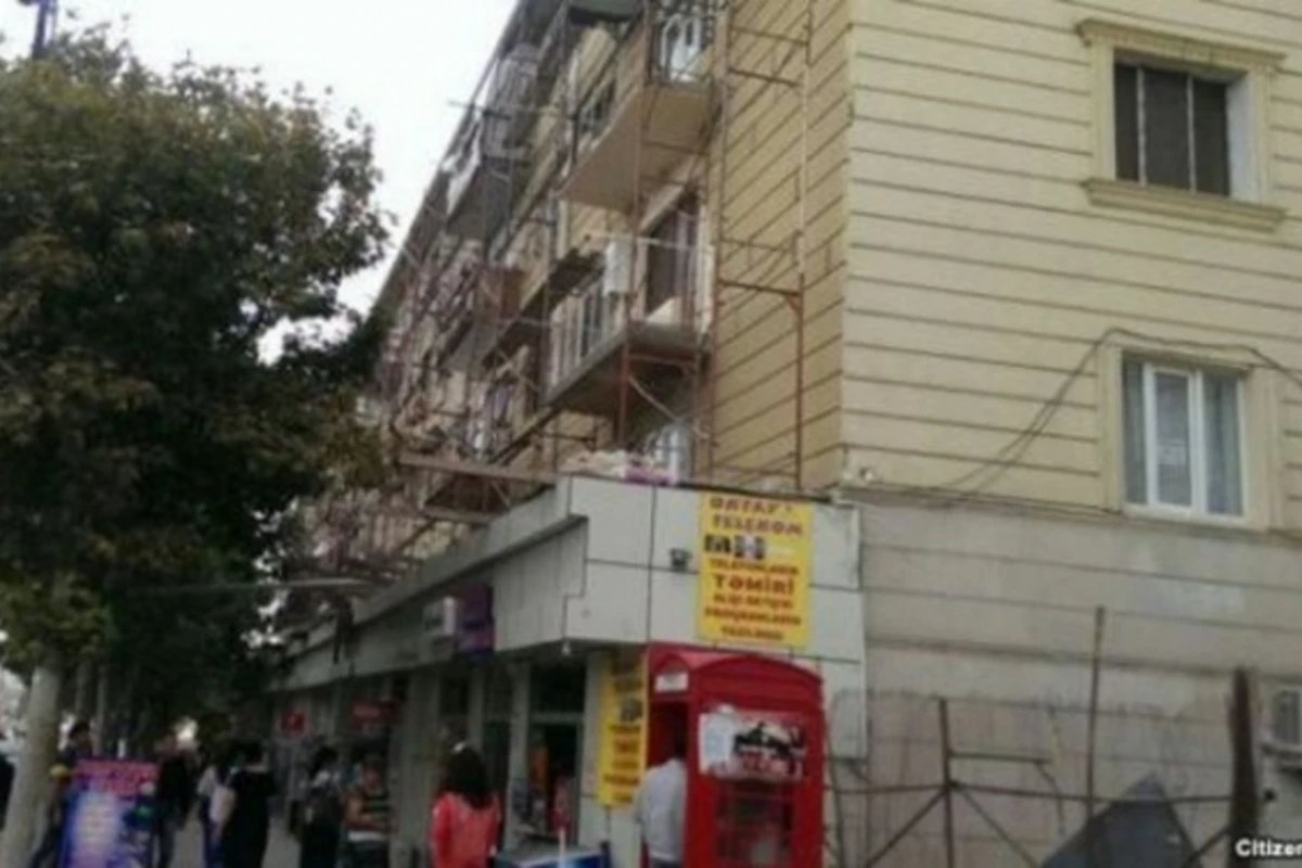 В Гяндже снова облицовывают жилые здания опасным полиуретаном