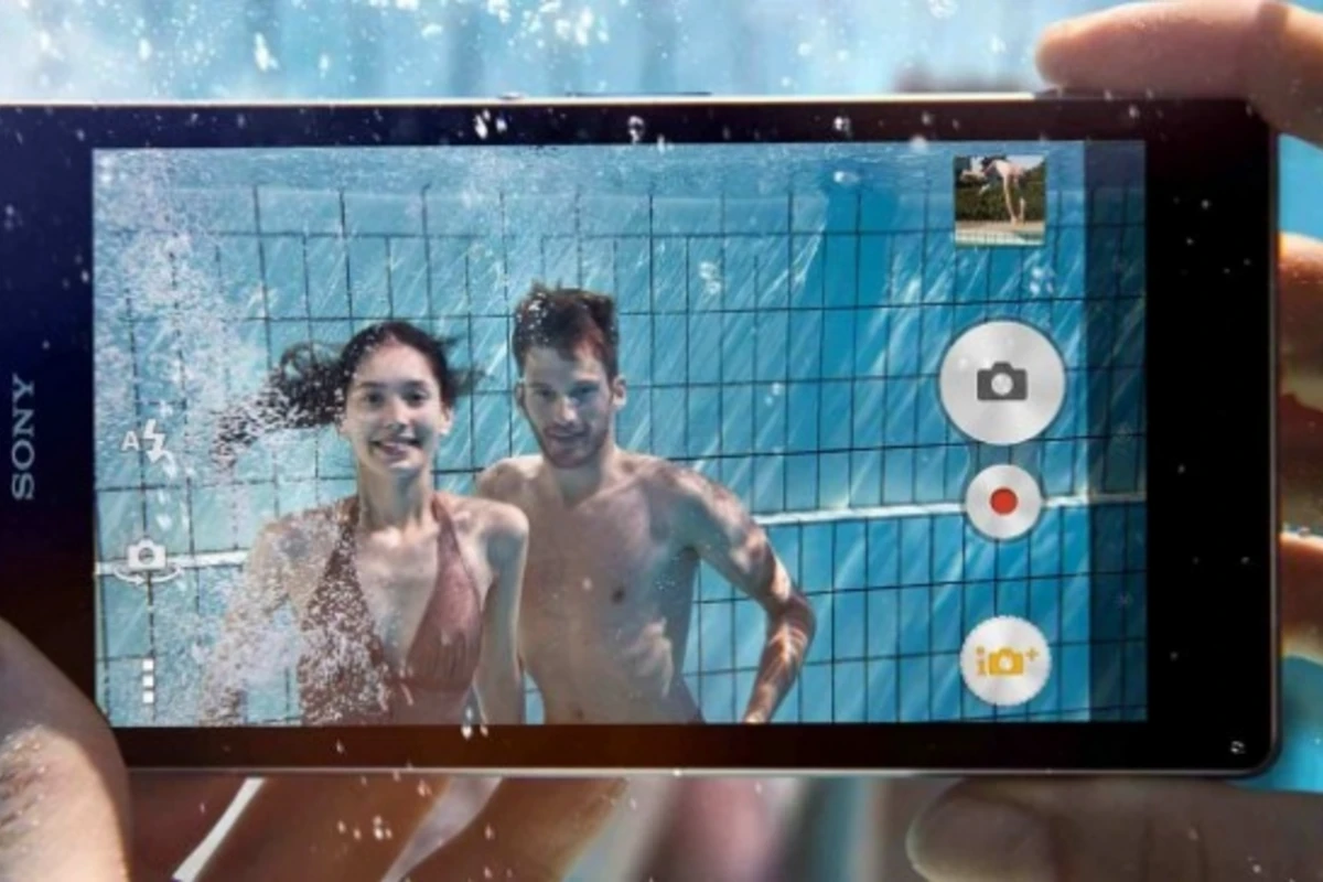 Sony запрещает эксплуатировать защищённые смартфоны под водой