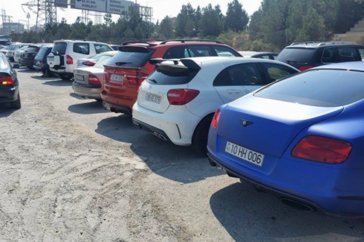 Очередная порция дорогих автомобилей оказалась на штрафной в Баку
