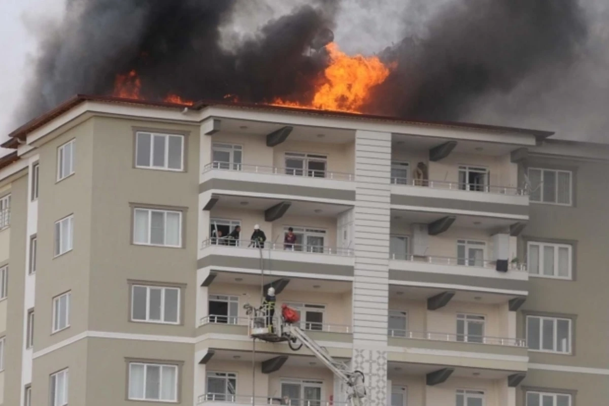 В Мингячевире в жилом доме произошел пожар