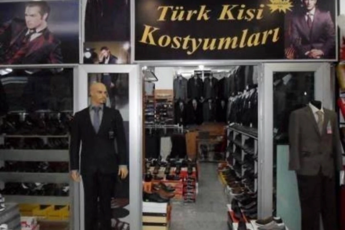 В Баку закрываются магазины