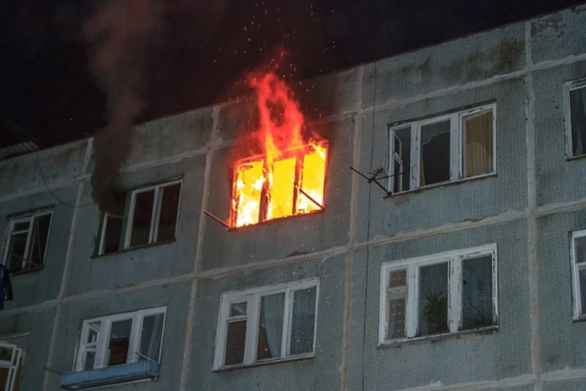 В Сумгайыте произошел пожар, жильцы эвакуированы