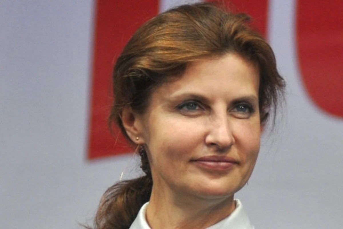 Жена Порошенко в честь мужа устроила флешмоб