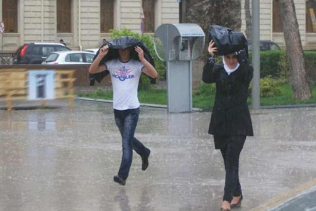 Завтра весь день в Баку будет лить дождь