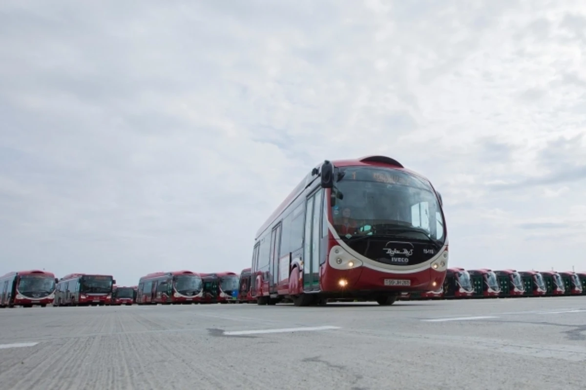 В Баку запущены 2 новых и изменены несколько прежних маршрутов автобусов (список)
