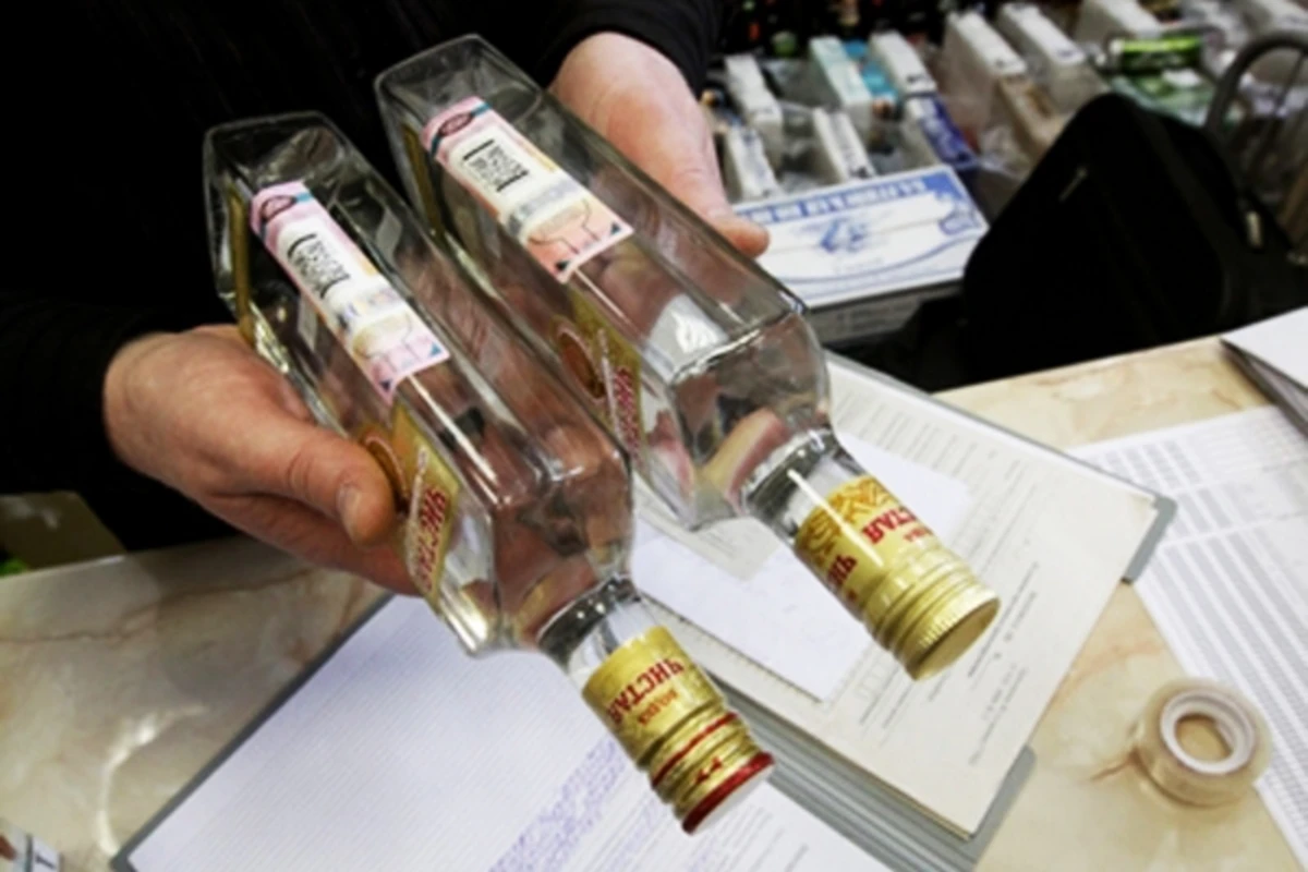 Необходим механизм контроля над продажей алкоголя и сигарет несовершеннолетним в Азербайджане