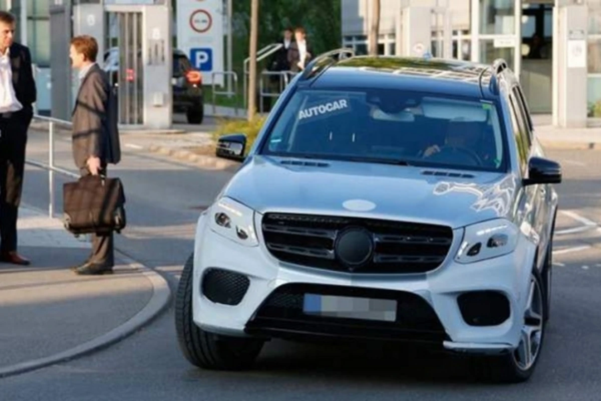 Шпионские фотографии нового внедорожника Mercedes GLS