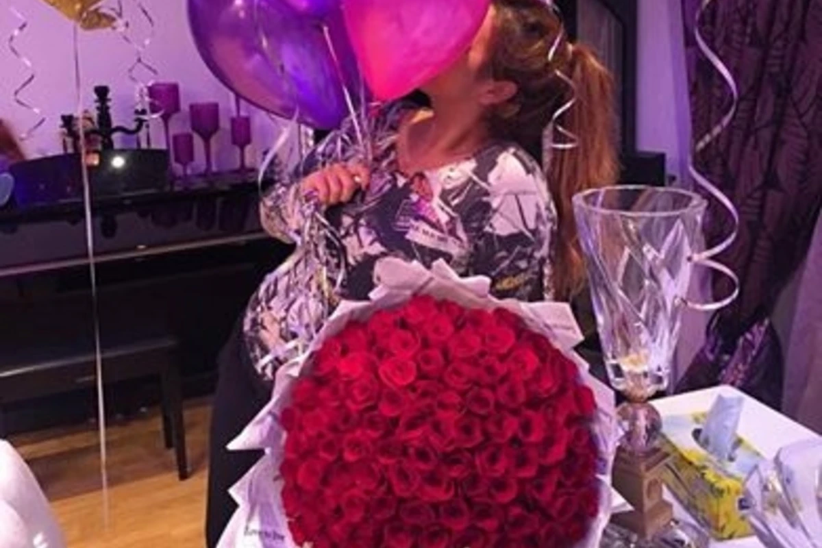 Ильгара Кязимова отмечает 25-летие Ильгара Кязимова отмечает 25-летие