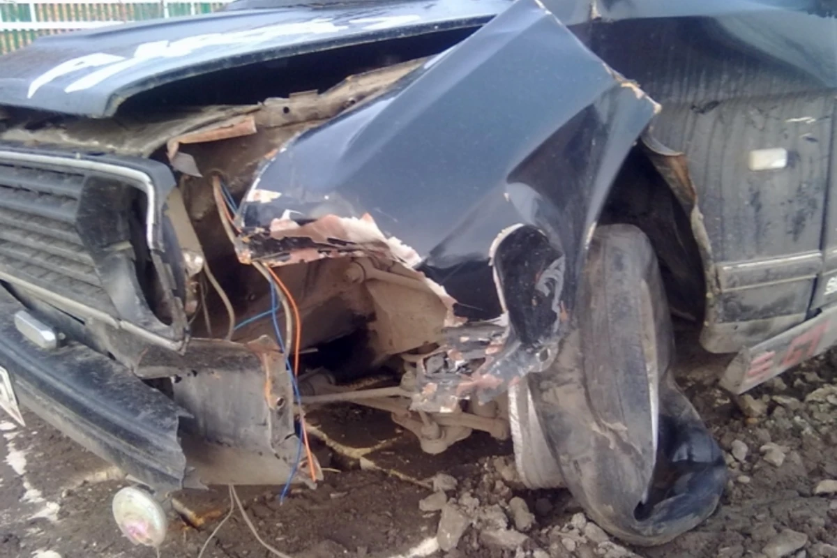 В Азербайджане в результате ДТП пострадали 4 человека
