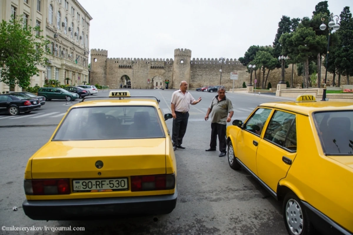 Важные изменения для водителей такси в Азербайджане (видео)