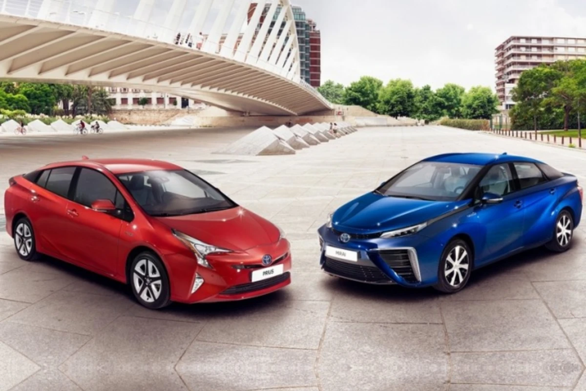 К 2050 году Toyota откажется от бензиновых автомобилей