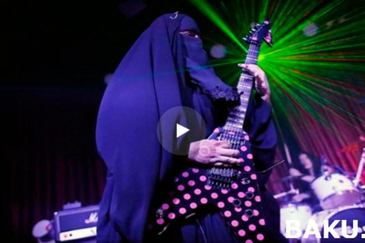Ислам её религия, метал её профессия: мусульманка в парандже играет метал (видео)