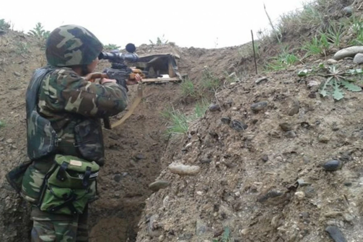 Азербайджанские ВС нанесли 105 огневых ударов по позициям врага