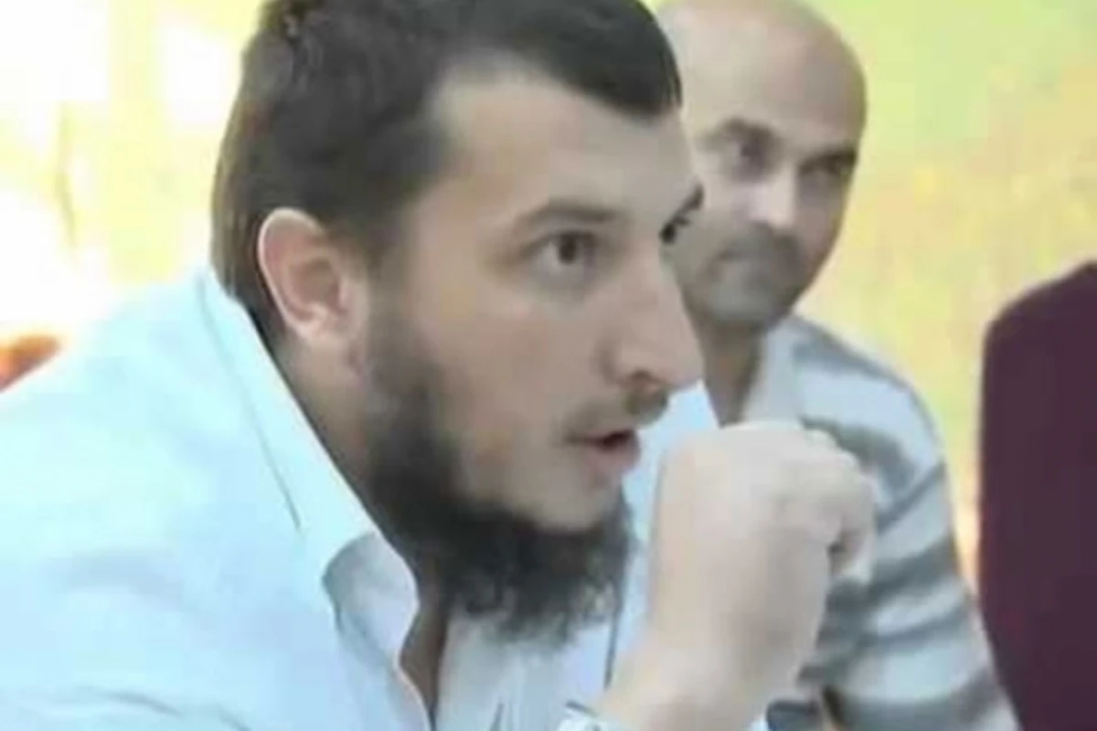 Bakıda “vəhhabi”lərə qarşı xüsusi əməliyat: Qamətin müavini saxlanılıb (VİDEO) Bakıda “vəhhabi”lərə qarşı xüsusi əməliyat: Qamətin müavini saxlanılıb (VİDEO)