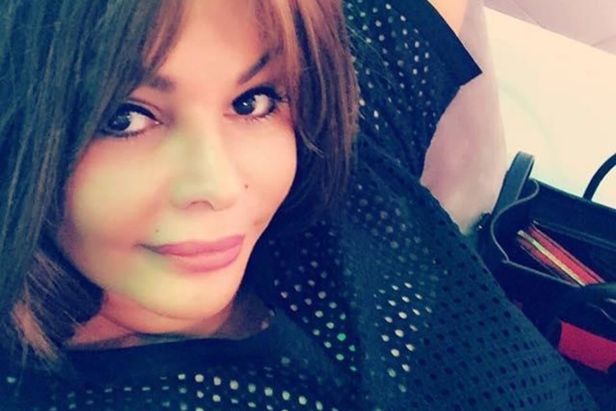 Айгюн Кязимова распрощалась с синим цветом волос
