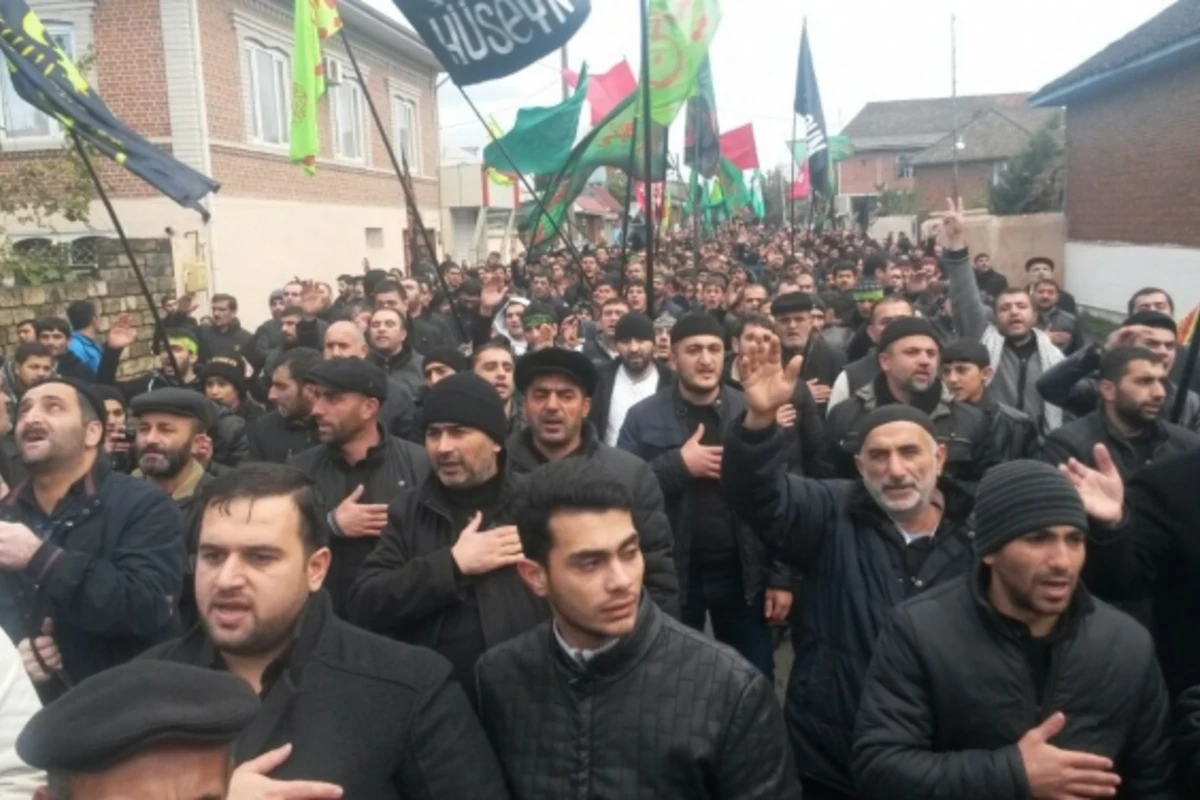 В Гяндже в мавзолее Имамзаде прошла церемония в связи с Ашурой (видео)