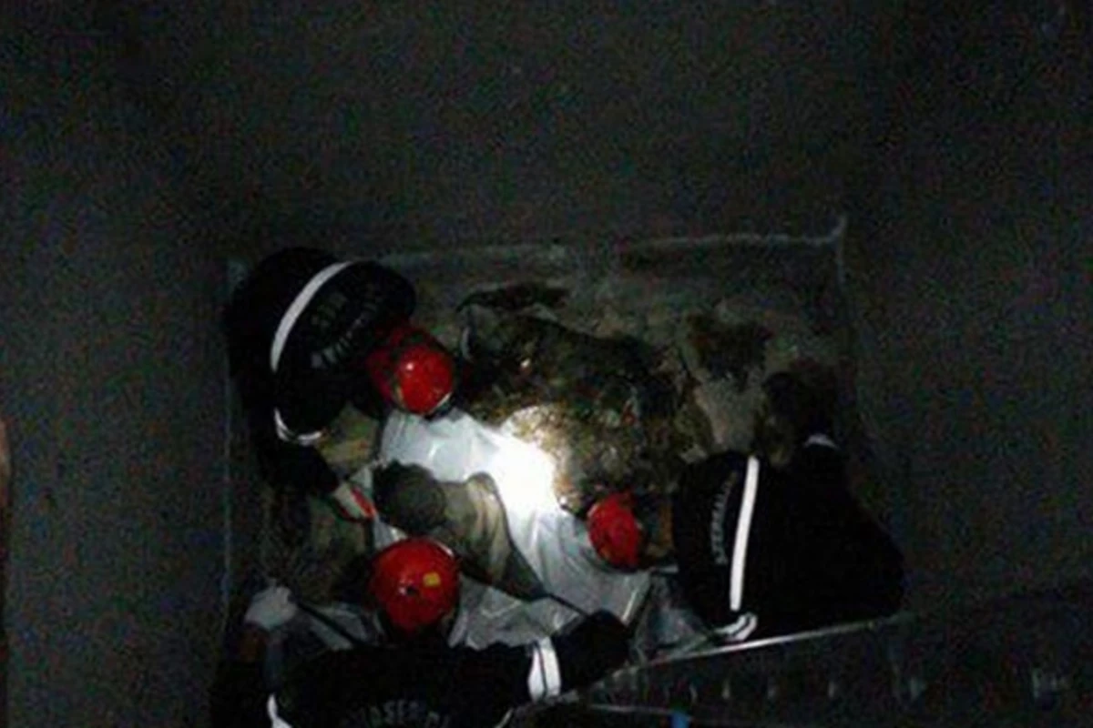 Bakıda müdir müavini quyuya düşdü - 40 gün sonra tapıldı (FOTO) Bakıda müdir müavini quyuya düşdü - 40 gün sonra tapıldı (FOTO)