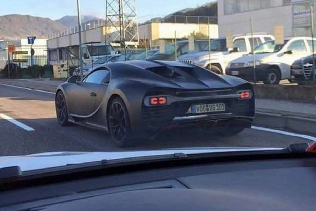 Шпионские снимки прототипа суперкара Bugatti Chiron
