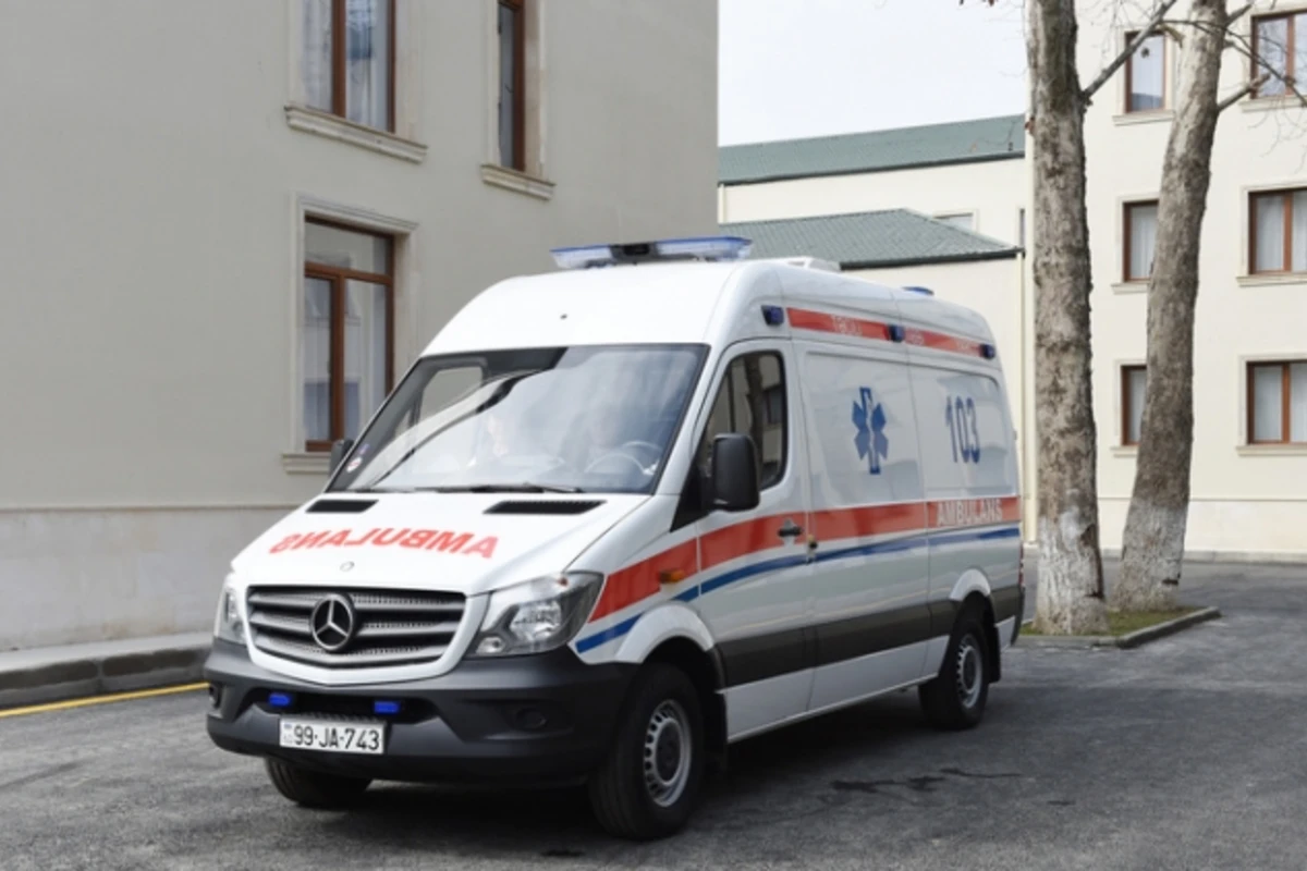 В результате ДТП в Азербайджане пострадали 3 человека