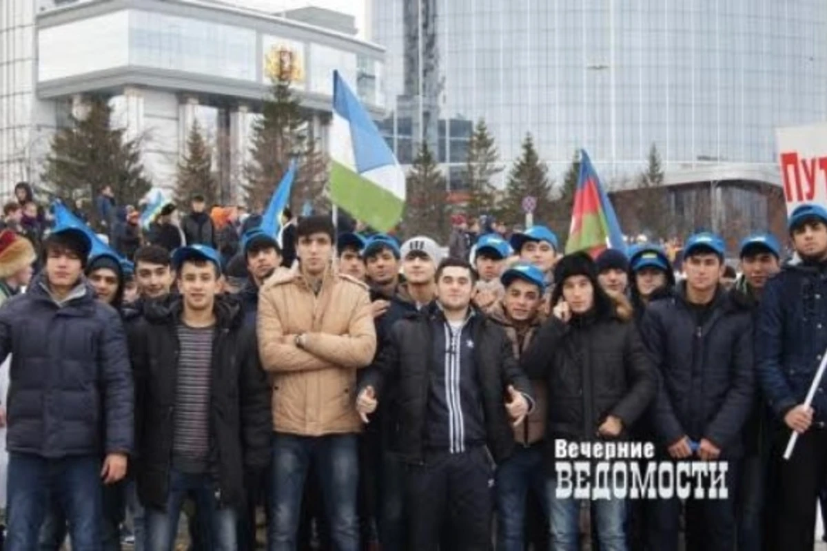 В России азербайджанцы встали под знамена Жириновского