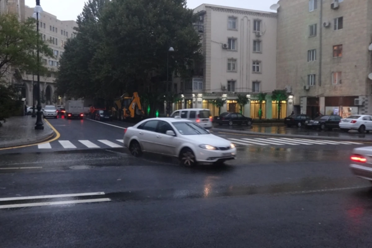 AZInsurance обратилась к водителям и пешеходам