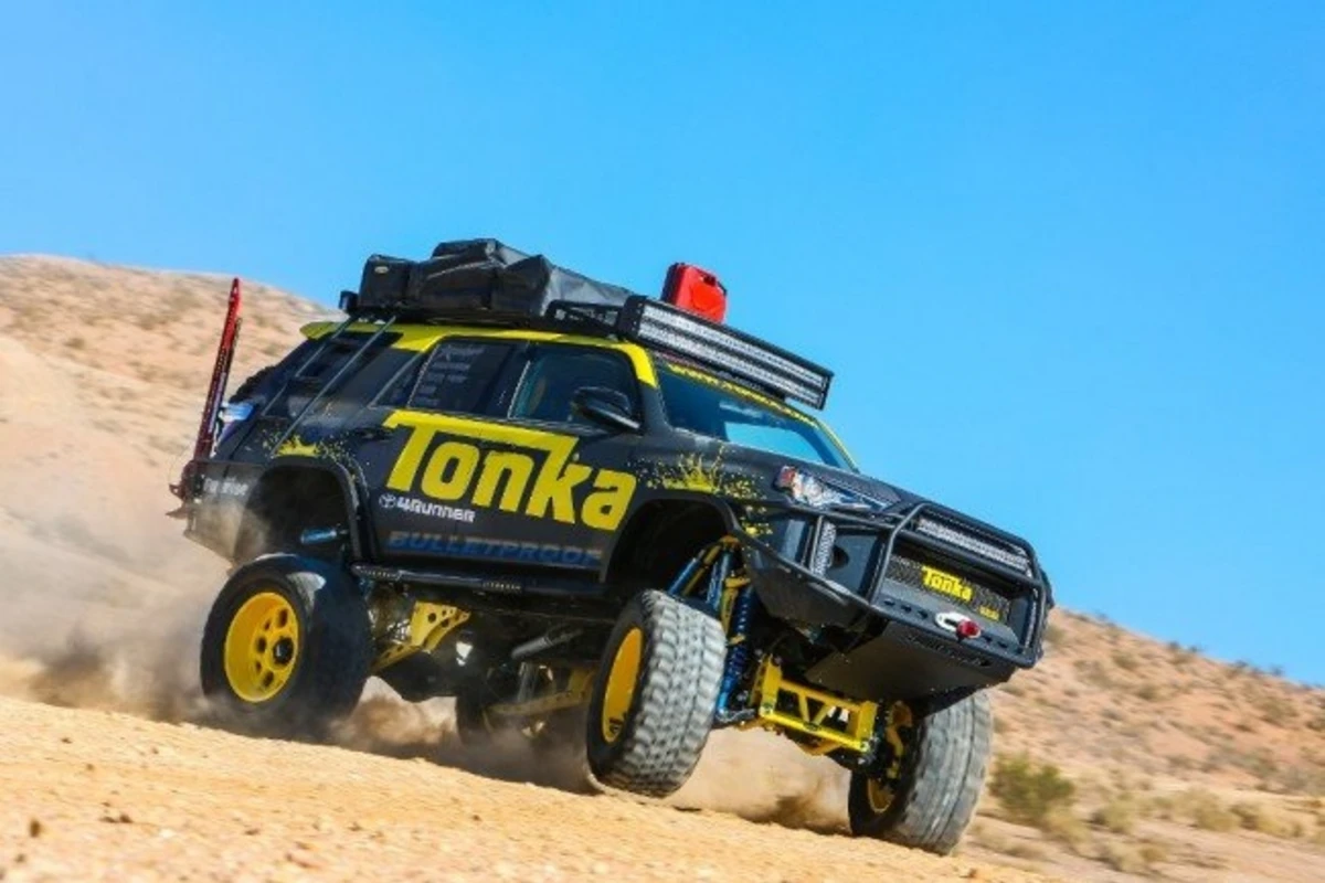 Toyota представила игрушечный внедорожник