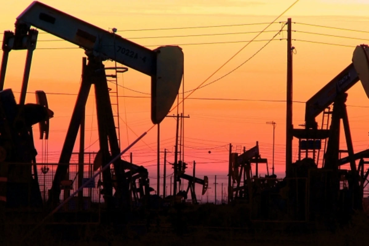 Нефть подорожала после трехдневного спада