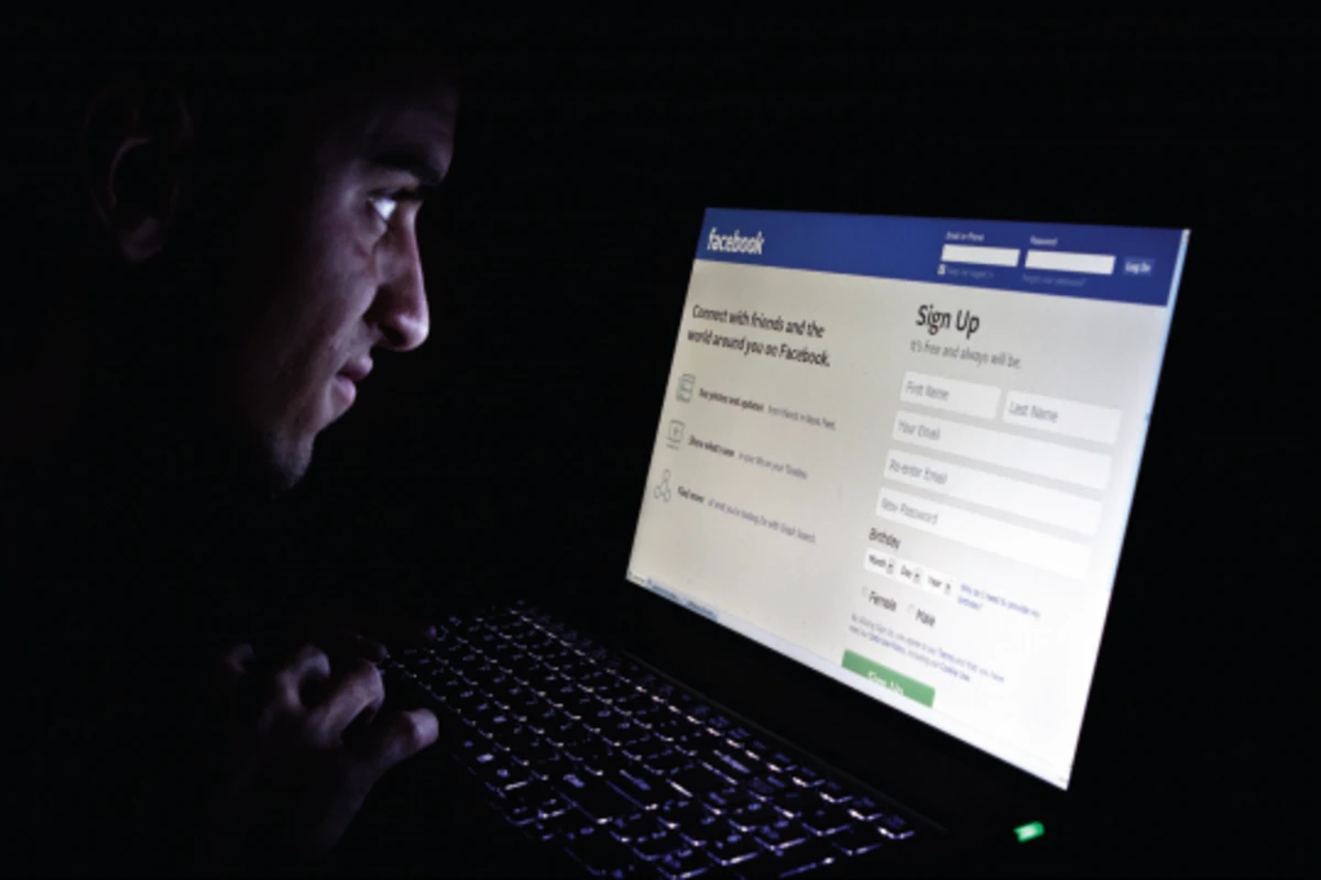Bank işçilərinin Facebooku nəzarət altında Bank işçilərinin Facebooku nəzarət altında