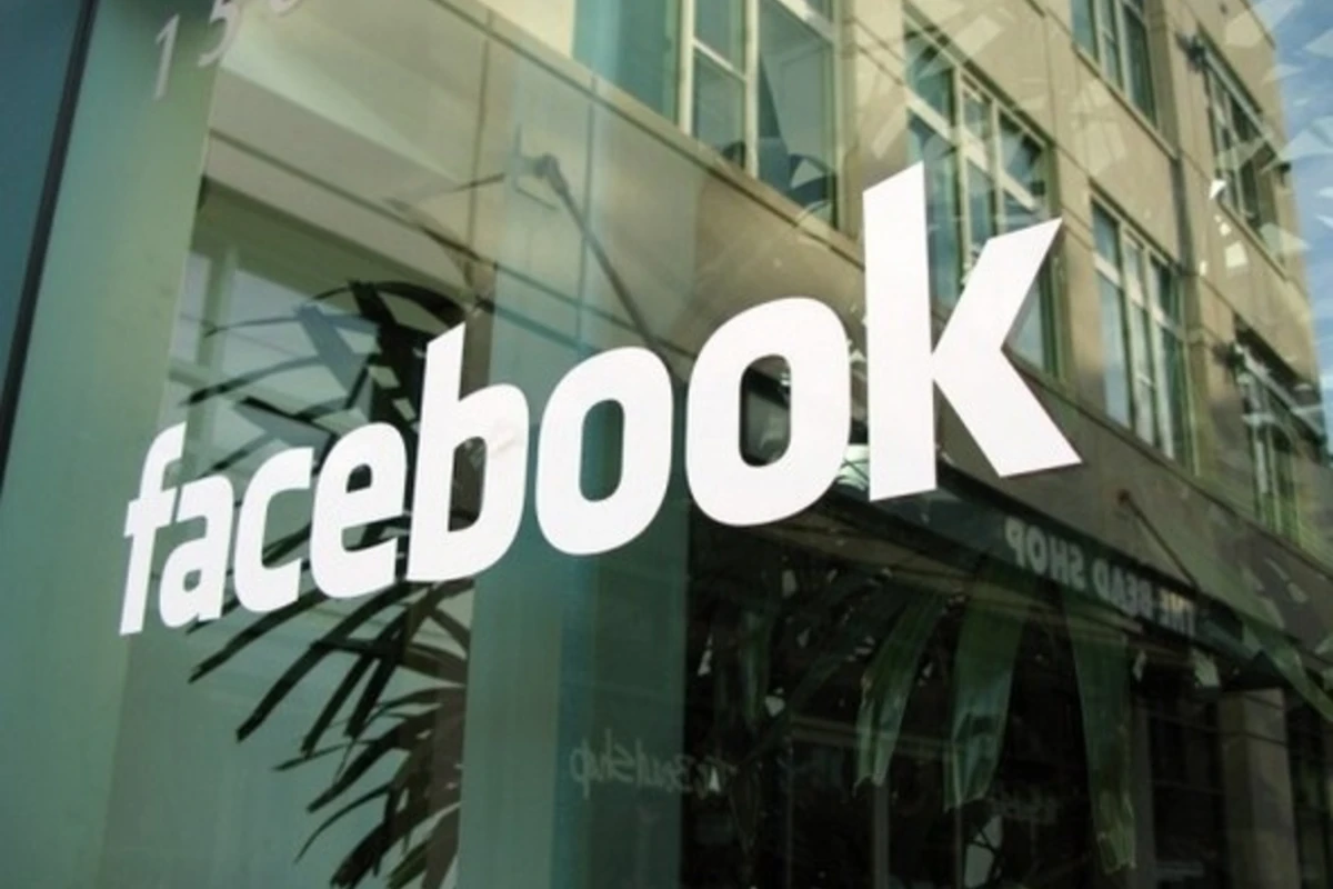 Facebook поможет слепым «видеть» фотографии
