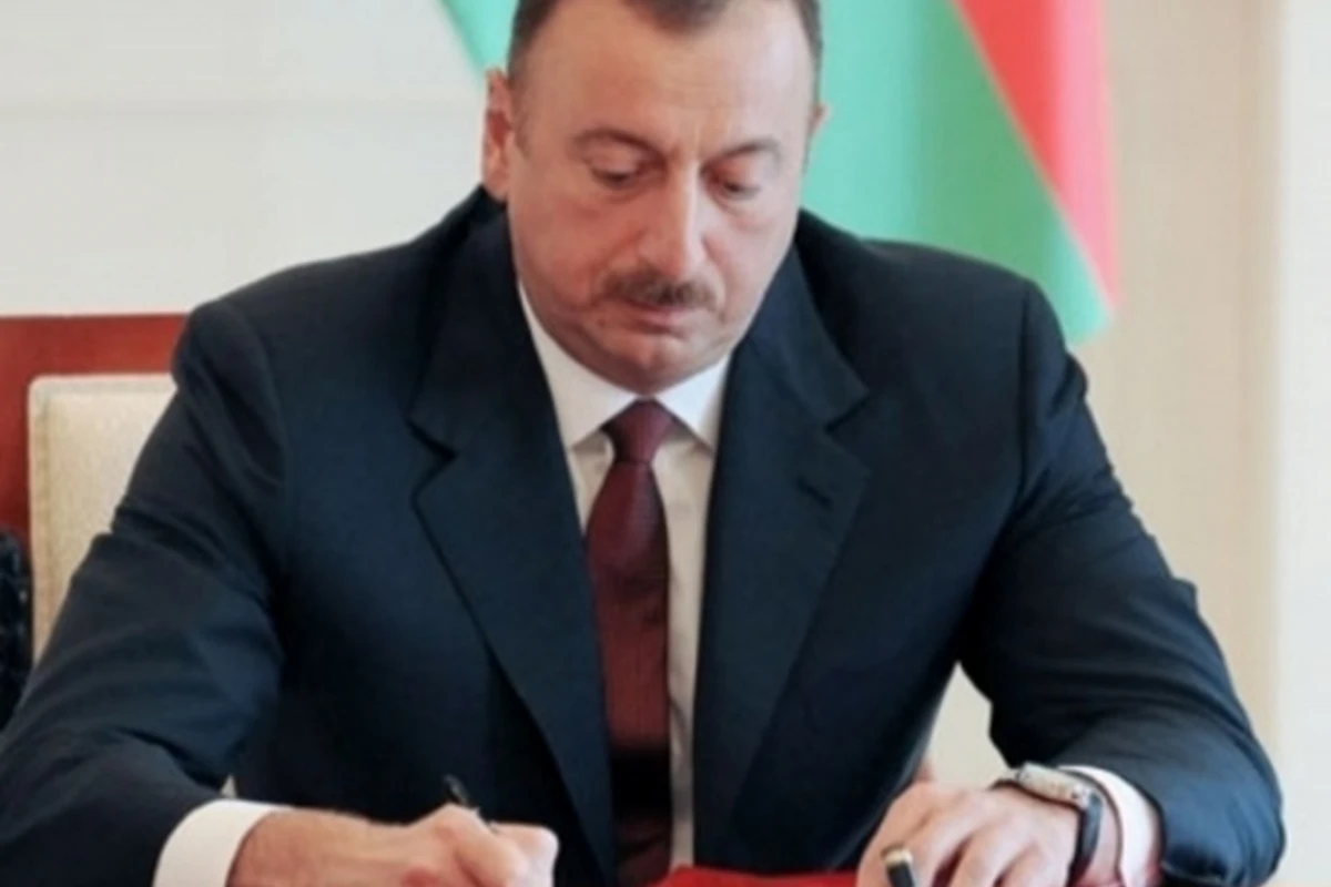 Распоряжением президента Алиева освобожден от должности ещё один госчиновник (видео)