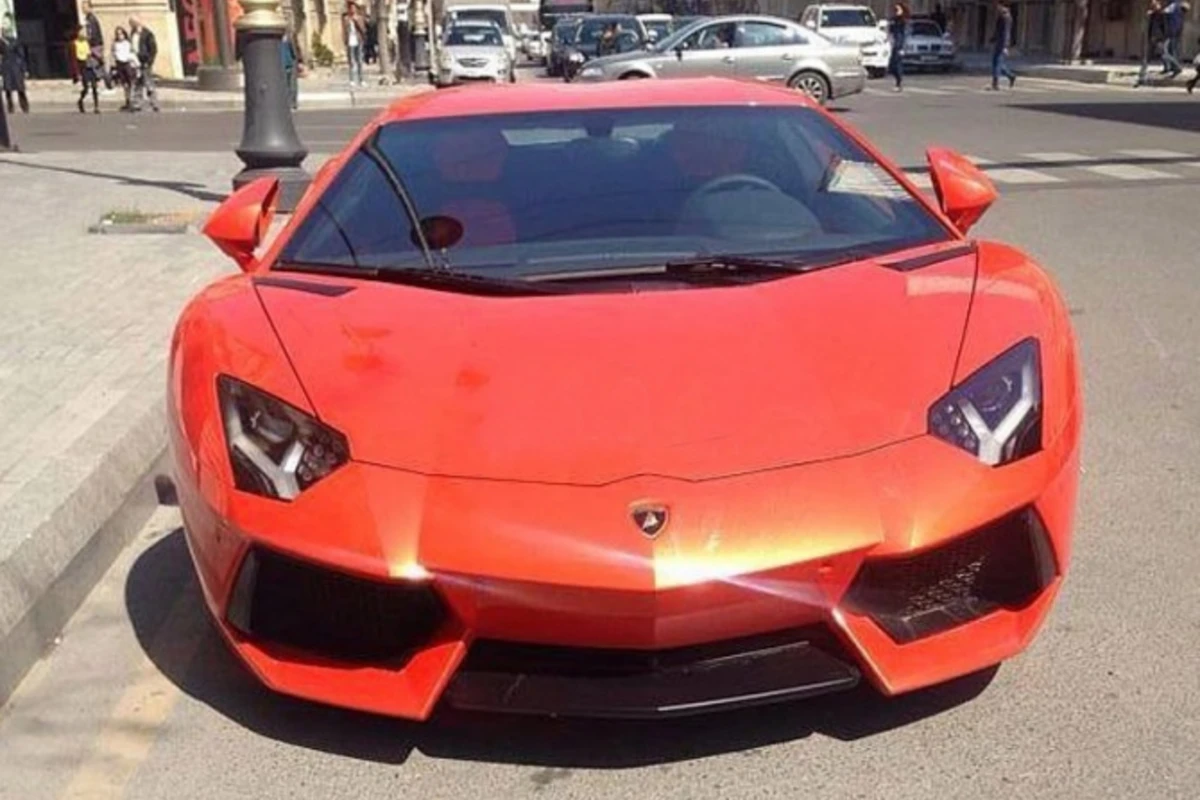 10 самых дорогих автомобилей Баку (список)