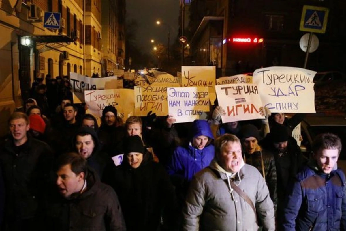 Прошел митинг у посольства Турции в Москве Прошел митинг у посольства Турции в Москве