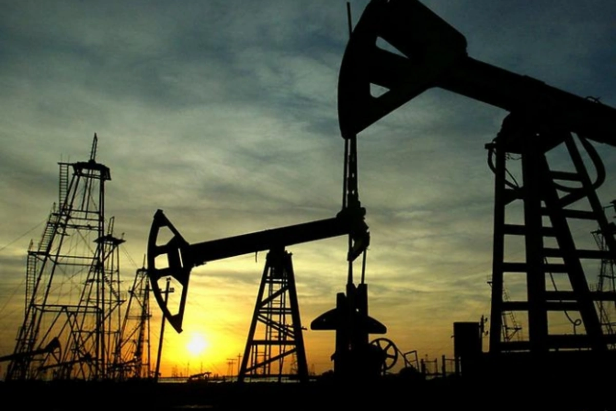 Азербайджан и Иран обсуждают совместную добычу нефти