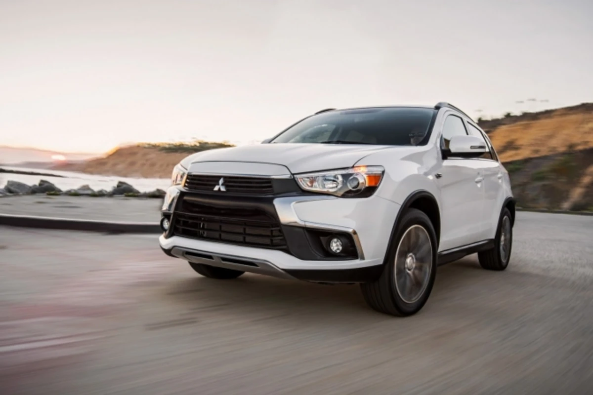 Mitsubushi показали обновленный кроссовер Outlander Sport