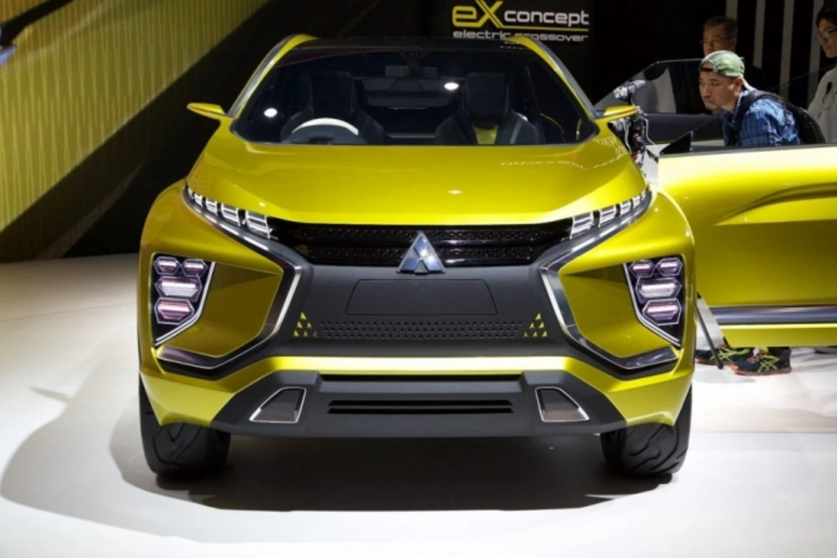 Mitsubishi представили публике свой новый купе-кроссовер