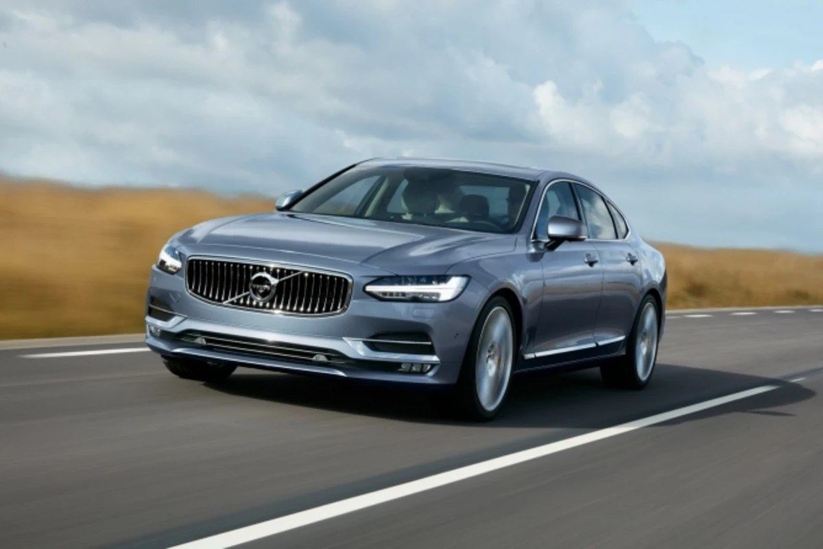 В сети появилась первая галерея нового Volvo S90