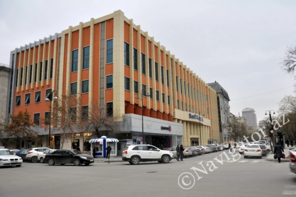 Одна из центральных улиц Баку закрывается на ремонт