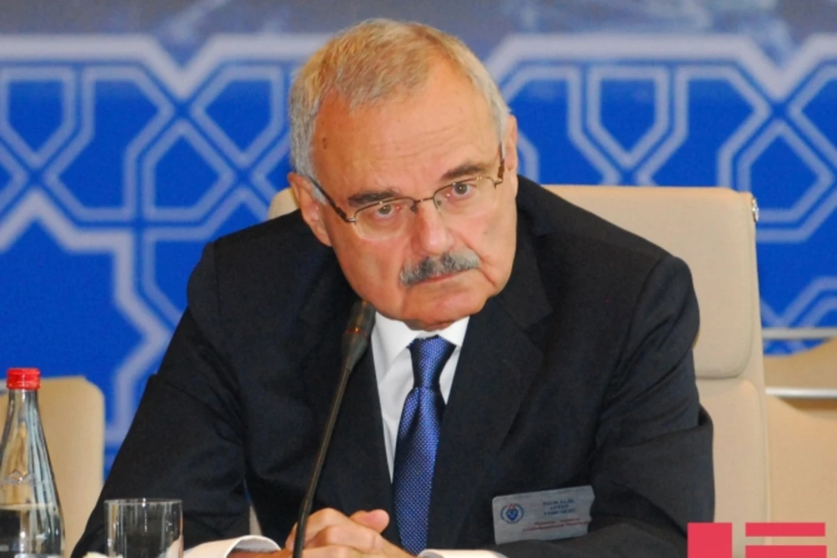Премьер министр Артур Расизаде провел совещание в здании SOCAR