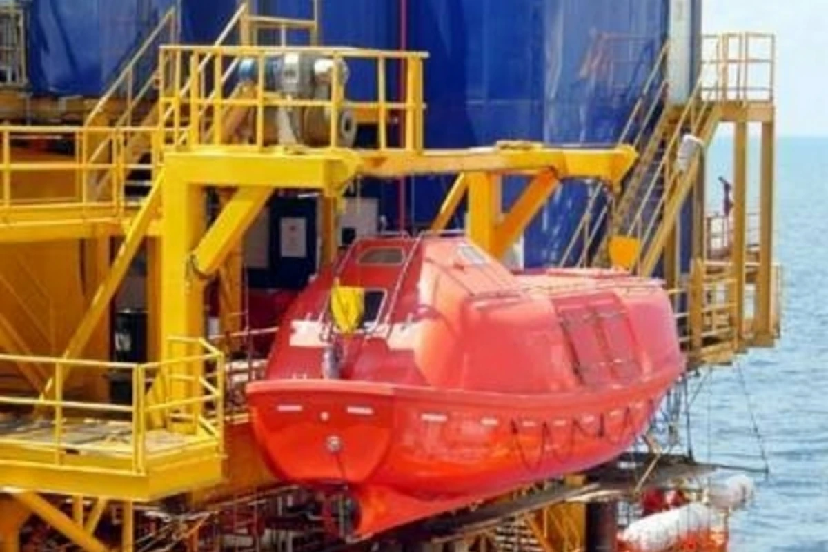 Нефтяник с аварийного Гюнешли: Лодка была рассчитана на 42 человек, однако... (видео)