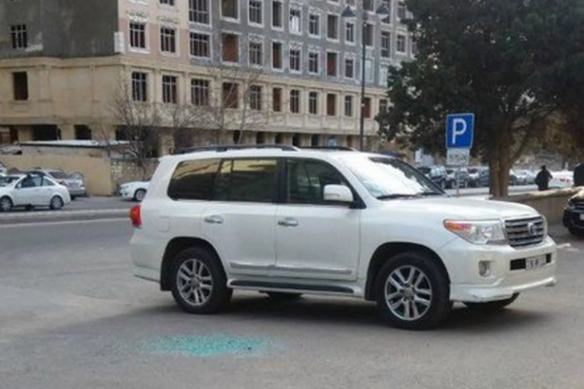 В Баку от рук грабителей пострадали 14 автомобилей