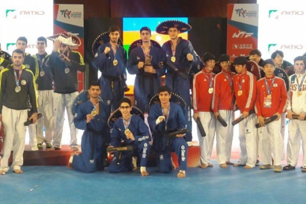 Сборная Азербайджана по тхэквондо стала победителем чемпионата мира
