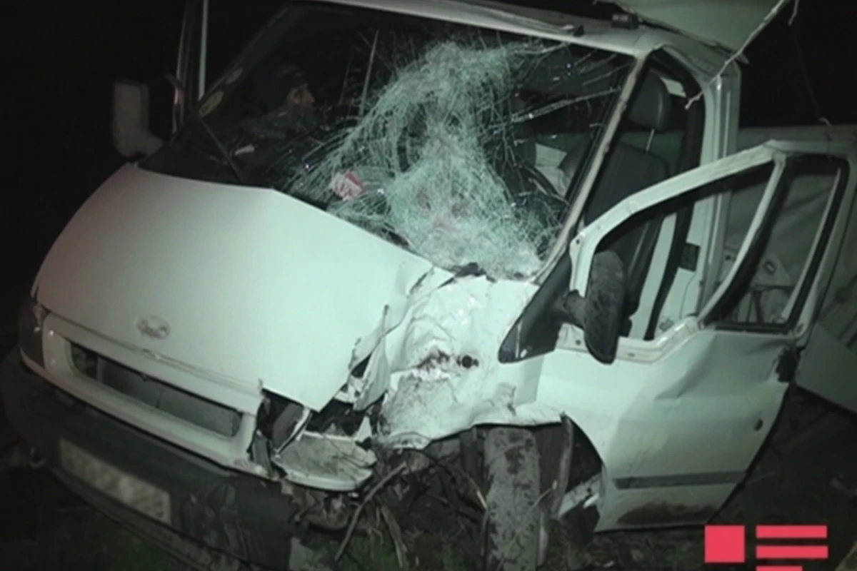 В Азербайджане автомобиль сбил 11-летнего школьника