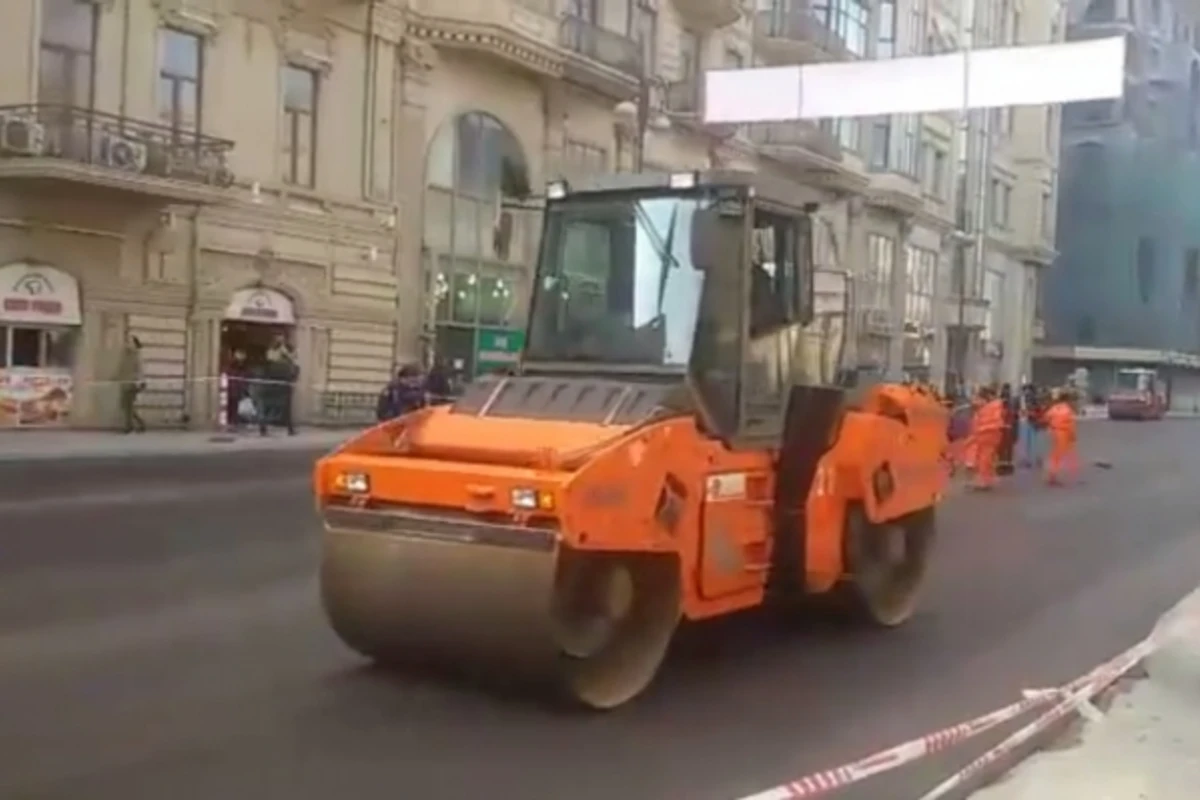 В Баку еще несколько дорог закрывается для движения транспорта (видео)