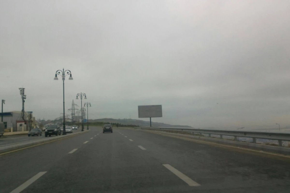 В Баку на этой дороге автомобилистов подстерегает опасность и крупный штраф