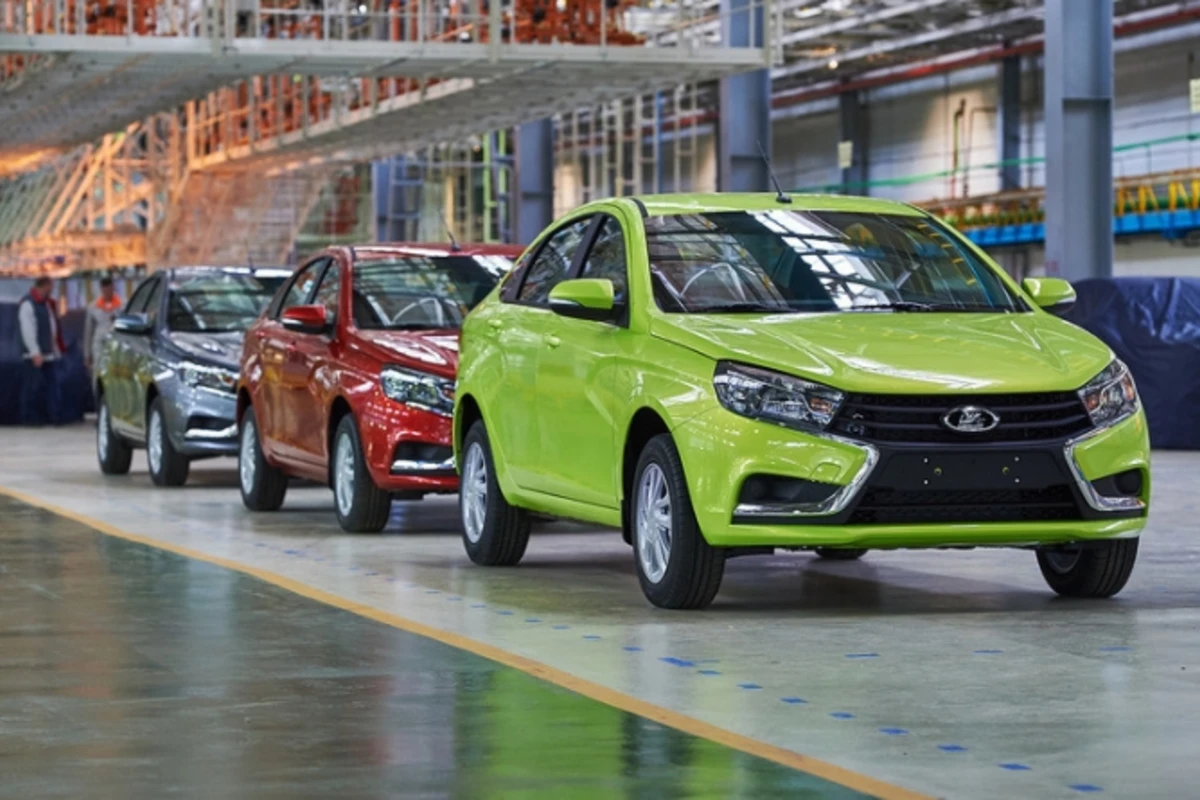 Причины, по которым россияне не покупают Lada Vesta