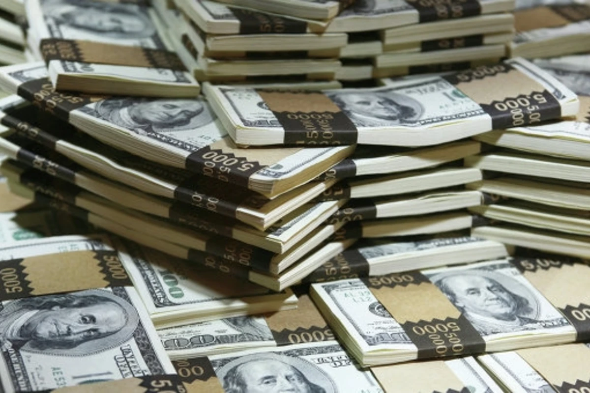 Азербайджан потерял 10 миллиардов долларов