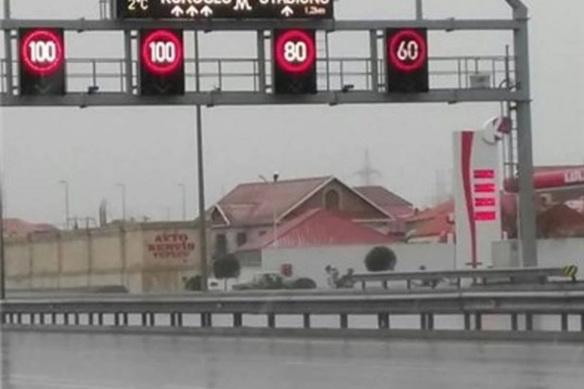 Bakı yollarında sürət həddi dəyişdi Bakı yollarında sürət həddi dəyişdi