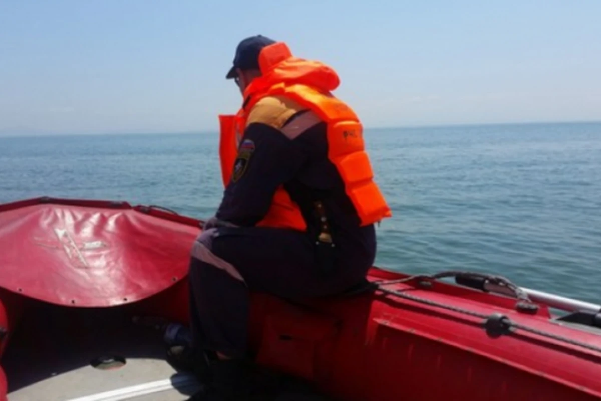 В Каспийском море восемь рыбаков терпят бедствие